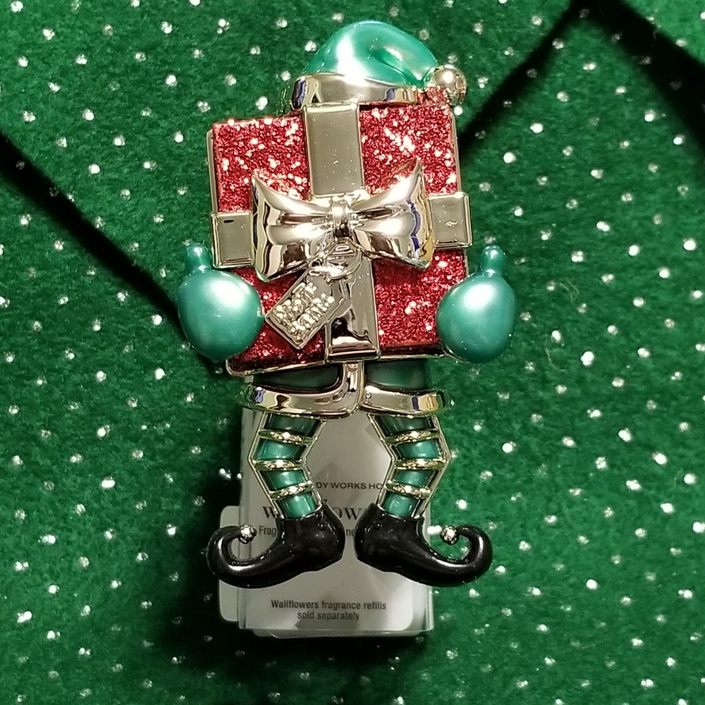 Bath And Body Works Elf With Gift Wallflower